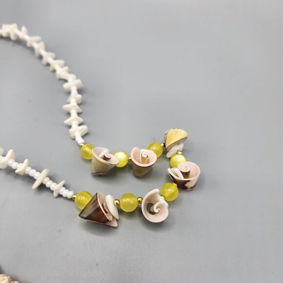 Vintage Puka Hawaiian Shell Necklace Bundle of 4 Y2K - Picture 6 of 11